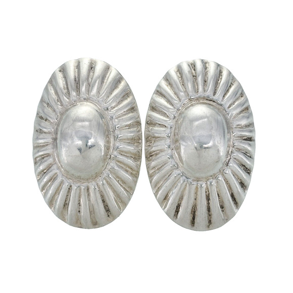 Vintage Mexico Taxco TV-30 Sterling Silver 925 Oval Fluted Clip-On Earrings - Picture 1 of 5